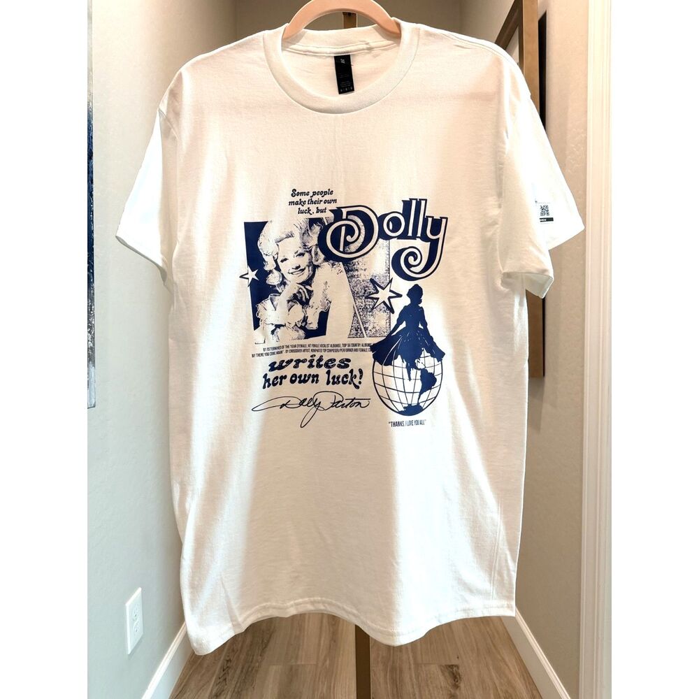 Dolly Parton Graphic T Shirt Women's M Gildan Heavy Country Music Tee